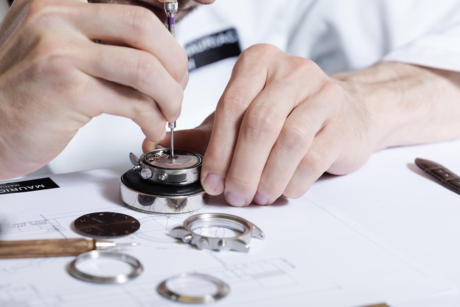 À Maurice Watch Workshop in Zurich - How a mechanical watch works—then you rebuild it
