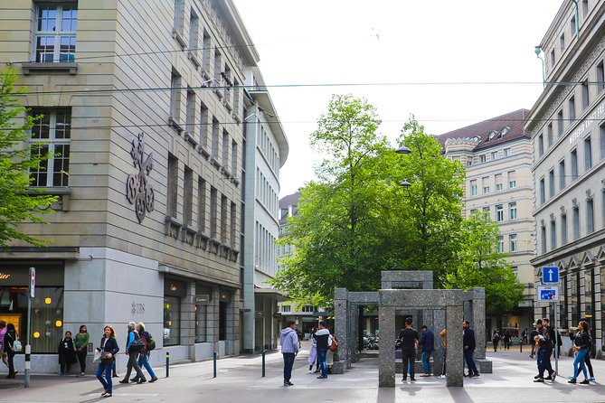 Best Intro to Zurich in 2 hours with a Local - Renaissance by the River: Reading Civic Pride in Stone