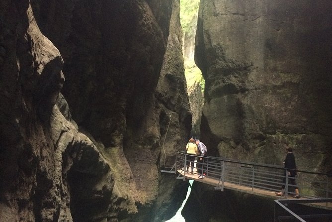 Best of Bernese Oberland Tour from Zurich - Giessbach Waterfalls and Brienz Funicular: Waterfalls, a Historic Hotel, and Lake Views