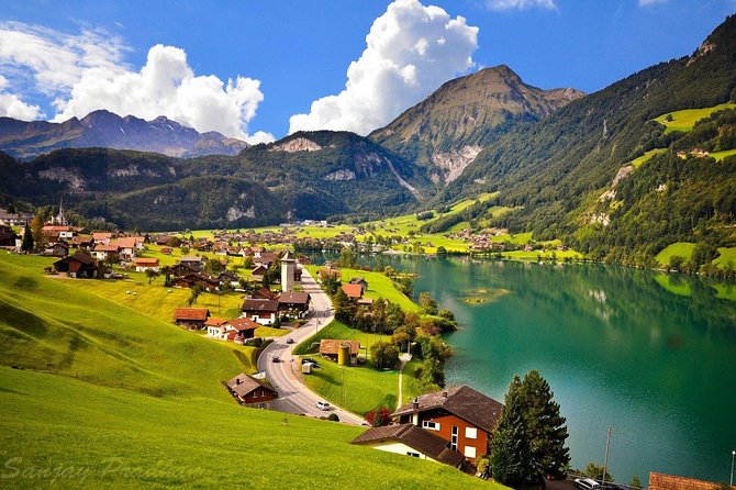 Best of Bernese Oberlands from Luzern - Aareschlucht Gorge: a milky river and steep cliff drama