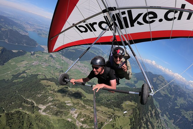 Birdlike Hang Gliding Lucerne - The pilot setup: safety, briefing, and that 3–4 step takeoff