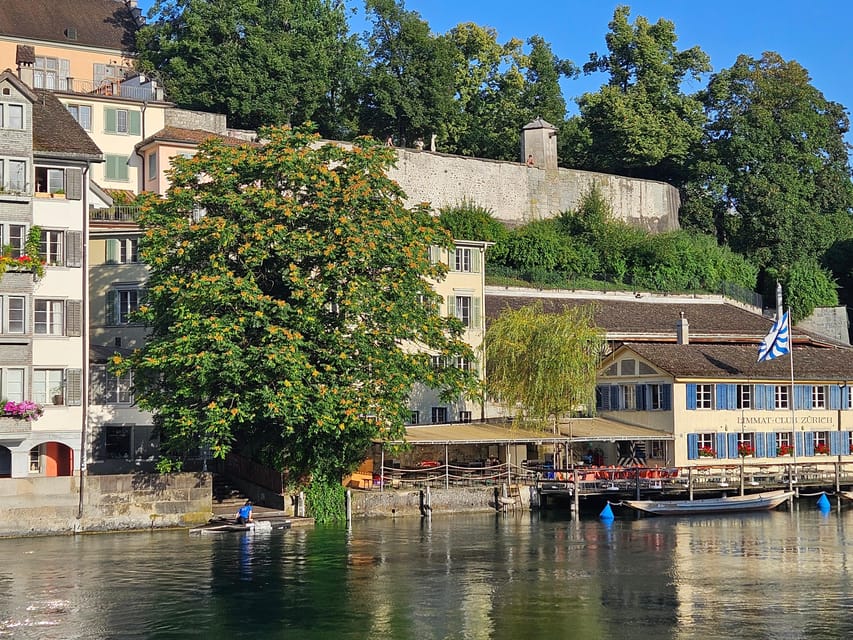 City tour historic old town Zurich - Grossmünster and Fraumünster: two churches, two visual payoffs