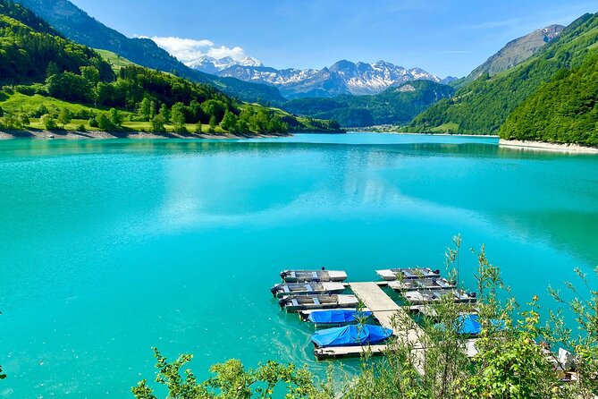 Crash Landing on You Private Switzerland Day Tour from Zurich or Lucerne (CLOY) - Interlaken: Victoria Jungfrau photo time in the Swiss Alps center