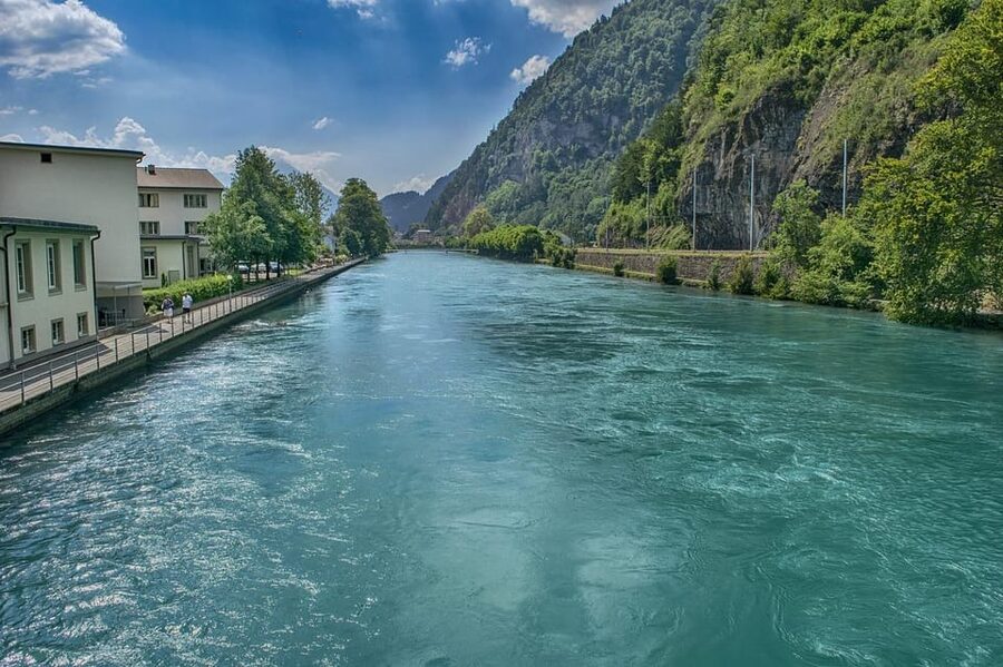 Day trip from Lucerne to interlaken and Grindelwald - Driving Time and Expectations: A Private Driver, Not a Full-Time Guide