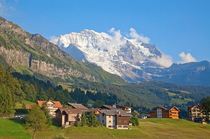 Eiger and Jungfrau Panorama Day Trip from Lucerne - Interlaken in the Middle: 25 Minutes to Stretch Your Legs