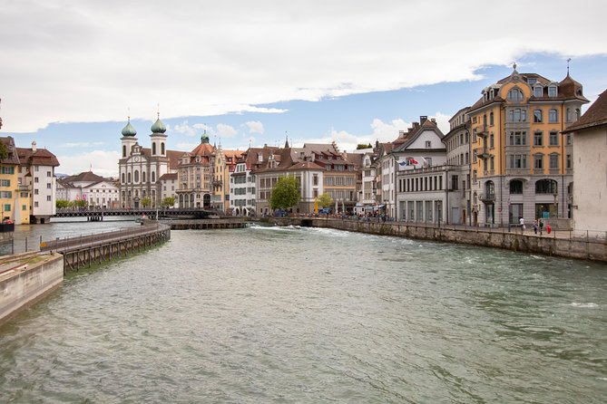 Explore Lucerne in 60 minutes with a Local - Rathausturm and Tower Views: Learning Lucerne’s Layout in One Shot