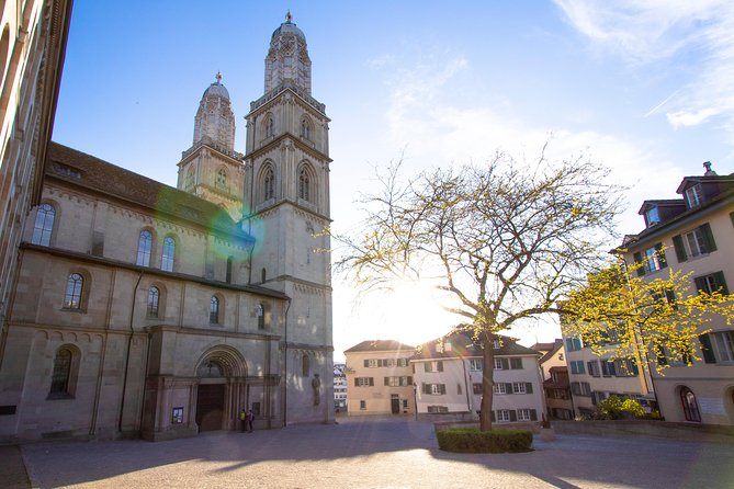 Explore the Instaworthy Spots of Zurich with a Local - Quaibrücke panoramas over Lake Zurich and the Alps