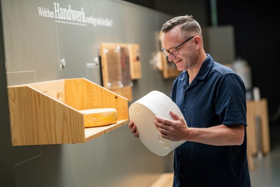 From Zurich: Chocolate and Cheese Tour in Appenzell - Maestrani’s Chocolarium: sweet, self-guided, and very time-efficient