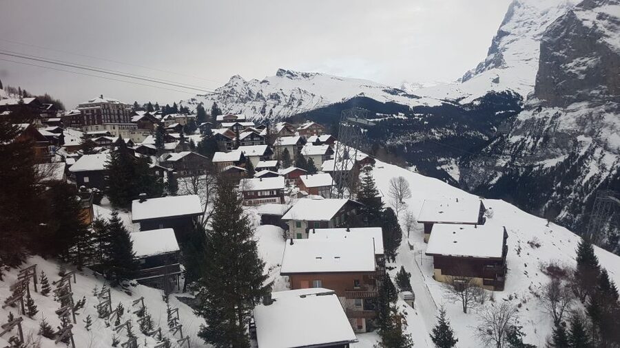 From Zürich: Exclusive Private Tour to Mt. Schilthorn - Thrill Walk and Skyline View Platform: for when you want more than photos