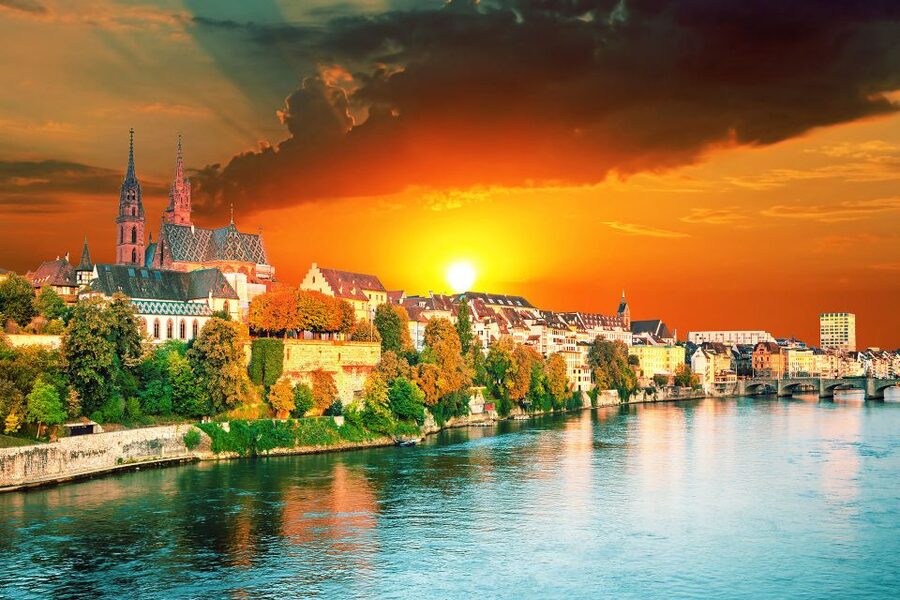 From Zurich: Full-Day Discover Basel & Colmar Private Tour - Crossing into France: arriving in Colmar’s Alsace mood
