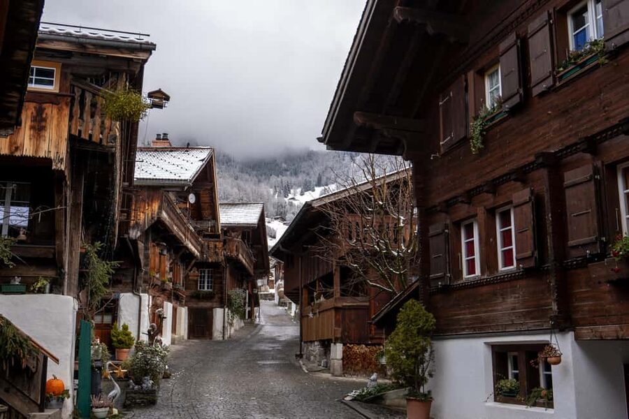 From Zurich: Grindelwald, Lauterbrunnen & Interlaken Tour - Key Highlights Worth Booking For