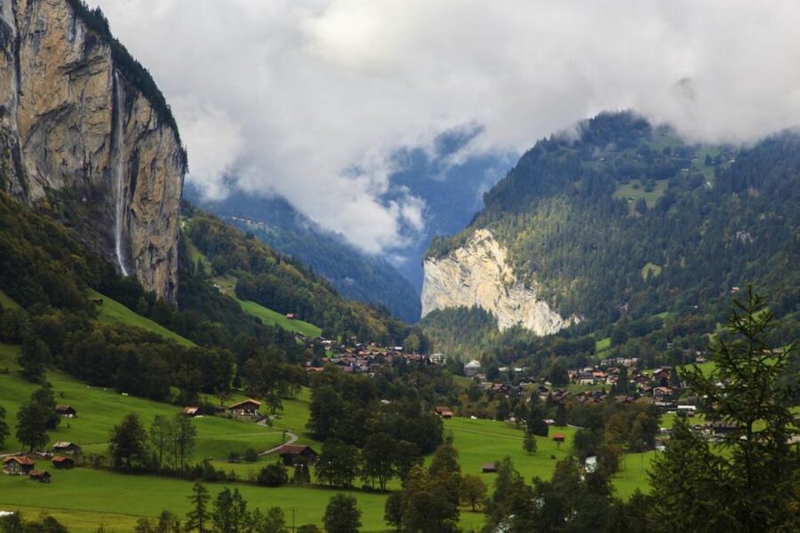 From Zurich: Jungfraujoch Guided Day Tour with Cogway Train - What to pack for high altitude snow (and cold stations)