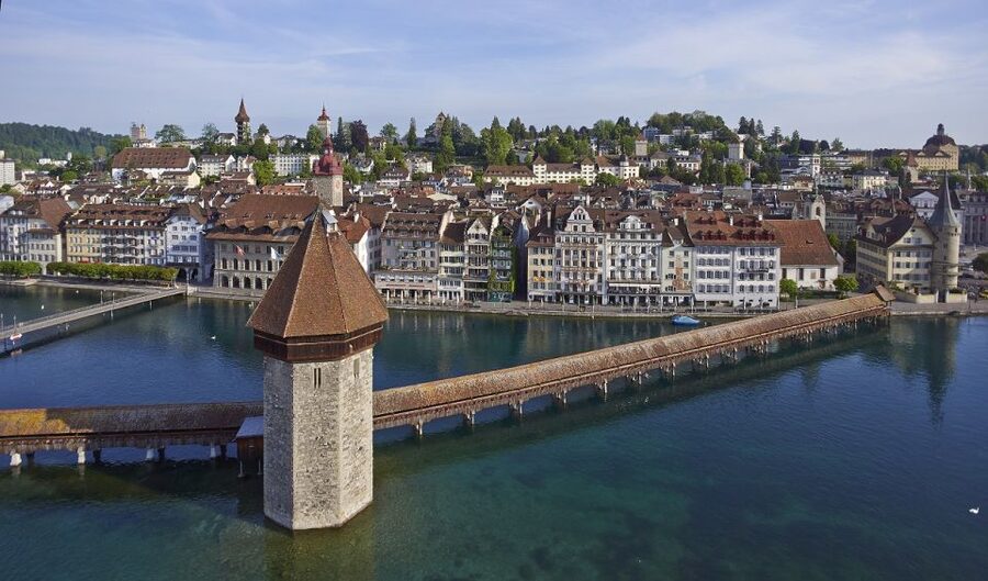 From Zurich: Lucerne and Engelberg Full-Day Tour - The coach rhythm, timing pressure, and how to stay comfortable