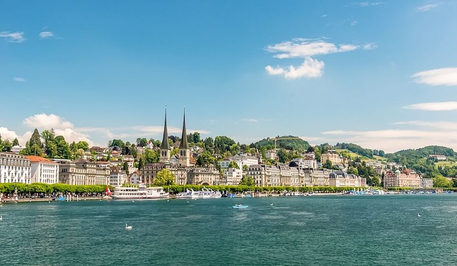 From Zurich: Lucerne & Mount Pilatus Day Tour - The ride from Zurich: how the bus stretch turns into part of the experience