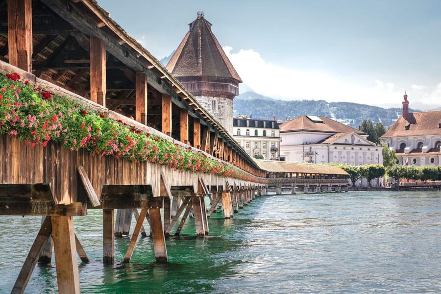 From Zurich: Mount Rigi and Lucerne Small-Group Day Trip - Lucerne Old Town: using your free time to hit the classics
