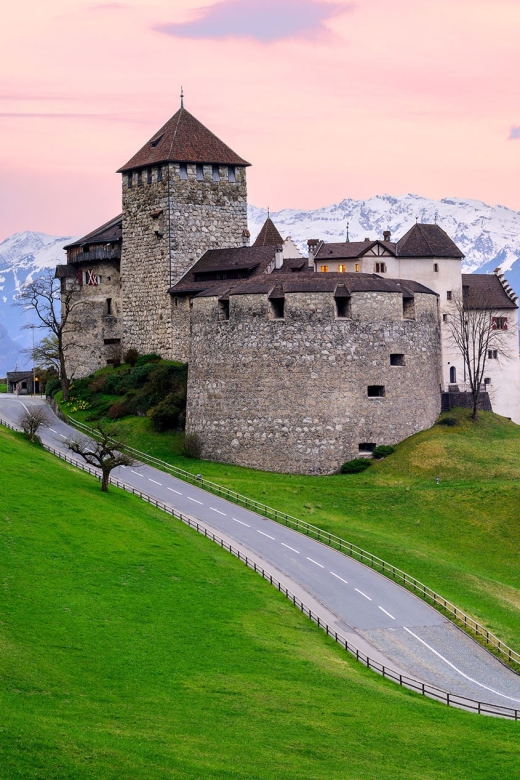 From Zurich: Private 4 Countries in 1 Full-Day Tour - Bregenz, Austria: Lake Constance, Pfänder Mountain, and a dose of art