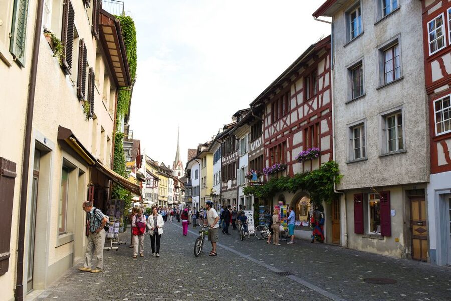 From Zurich: Private 4 Countries in 1 Full-Day Tour - Winter option in Stein am Rhein: Christmas markets when the falls aren’t the plan