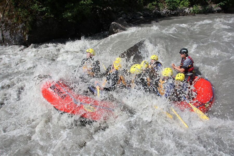 From Zurich Rafting Adventure in Interlaken - Zurich to Interlaken by coach: a Swiss countryside warm-up
