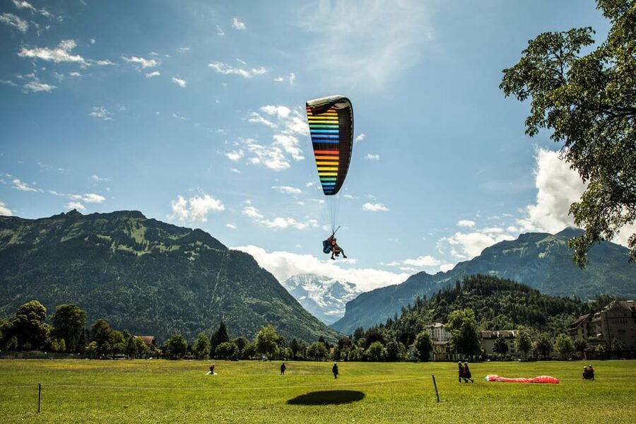 From Zurich: Scenic Interlaken Day Trip by Coach - Zurich to Bernese Oberland by Coach: where the day really starts