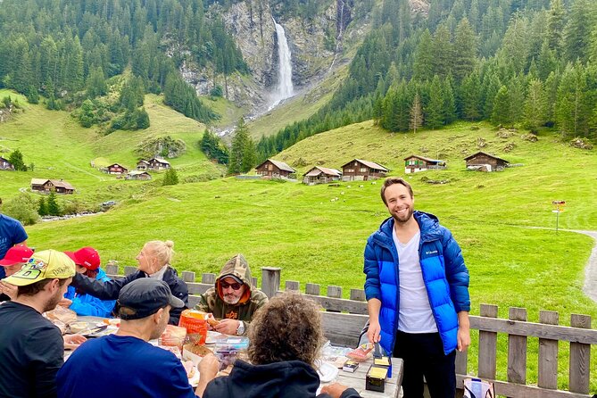 From Zurich: The most beautiful insider spots in Switzerland (private 1-day tour) - Lake Lucerne village time: palm trees and mountain drama