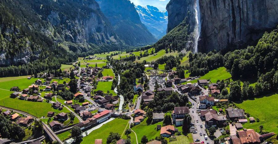From Zurich: Waterfalls Valley & Aareschlucht Gorge Day Tour - Who This Tour Suits Best
