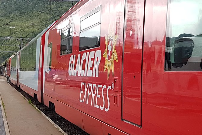 Glacier Express Panoramic Train Round Trip from Zürich With Private Guide - Glacier Express From Chur to Brig: How the Route Feels in Real Time