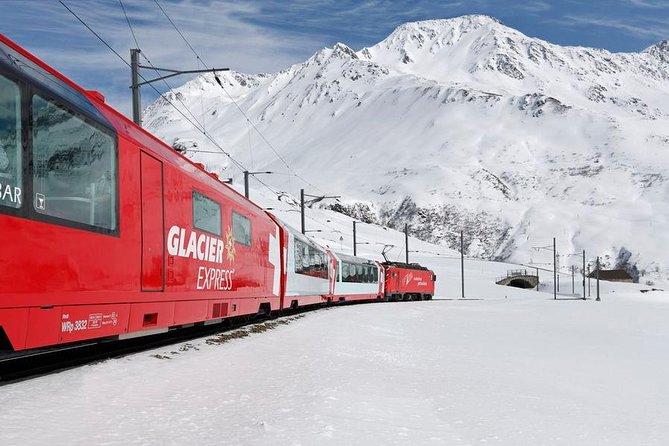 Glacier Express Panoramic Train Round Trip from Zürich With Private Guide - Chur Sets the Tone: Old Town Walks and Cathedral Courtyards