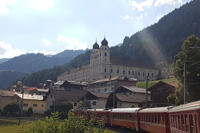 Glacier Express Panoramic Train Round Trip in one Day Private Tour from Luzern - The ride experience inside the Glacier Express coach
