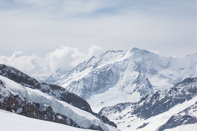 Guided Excursion to Jungfraujoch, Grindelwald and Lauterbrunnen from Lucerne - Summit Time Reality Check: Crowds, Queues, and Weather