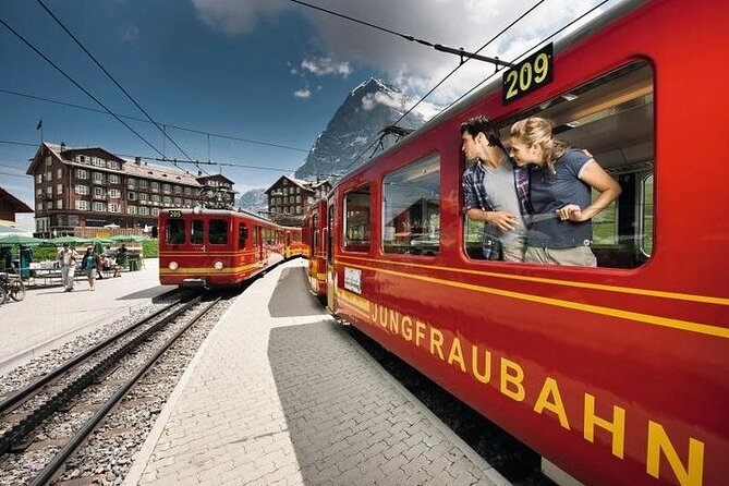 Jungfraujoch Day Trip from Zurich: Swiss Alps & Bernese Oberland - Ice Palace Tunnels: The Frozen Wow Factor