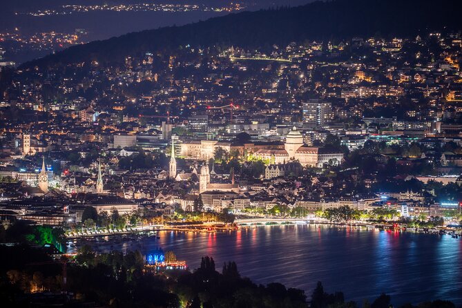 Lake Zurich mini boat tour / by night! - Steering the Boat at Night: Fun With a Safety Backbone