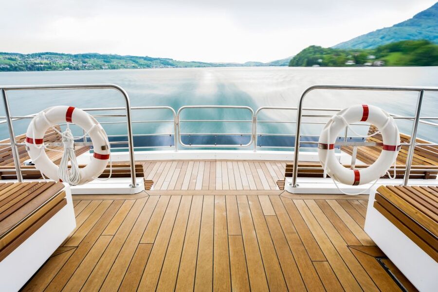 Lucerne: 1-Hour Cruise on Panoramic Yacht - Choosing Seats: Water Terrace vs. Upper Deck vs. Main Deck