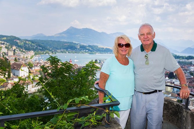 Lucerne Best Guided Walks - Chapel Bridge and medieval towers: the story starts right away