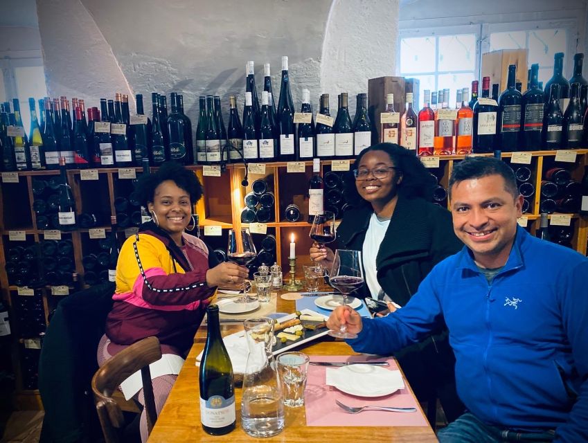 Lucerne CH Tour: Cheese, Chocolate, Chapel Bridge & Chateau - Start Smart at Torbogen Luzern: Meeting Point and Early Momentum