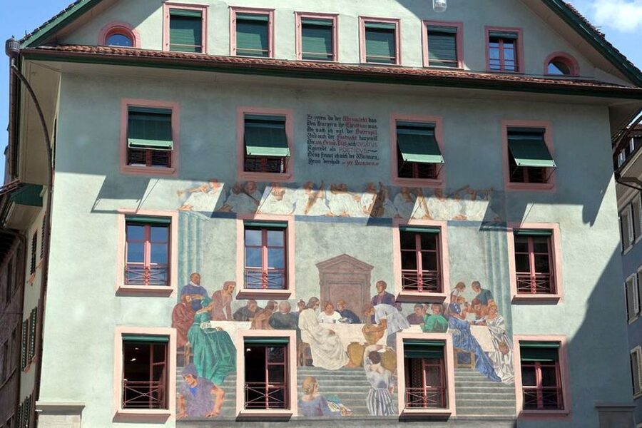 Lucerne: Classic City Walking Tour - First stop: Bourbaki Museum and the human side of history