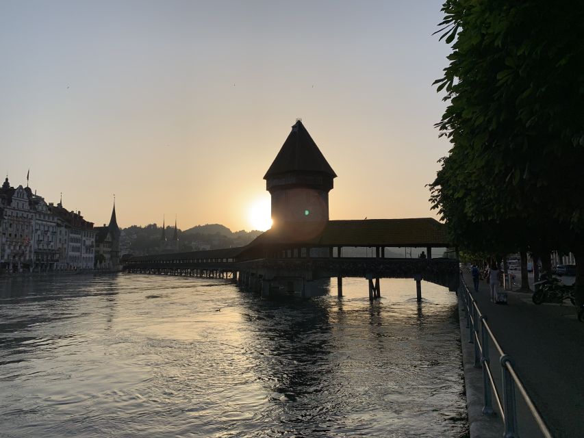 Lucerne: eTukTuk City Tour - Seebrücke, Lake Views, and Kapellbrücke Without the Rush