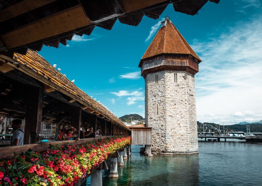 Lucerne: Express Walk with a Local in 60 minutes - Meeting Near Torbogen Luzern: The Start Point That Gets You Oriented