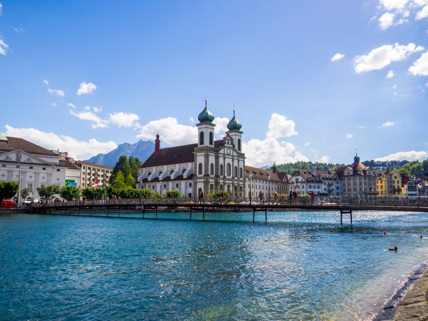 Lucerne: Express Walk with a Local in 60 minutes - The Local Guide Part: Stories, Questions, and Practical Recommendations