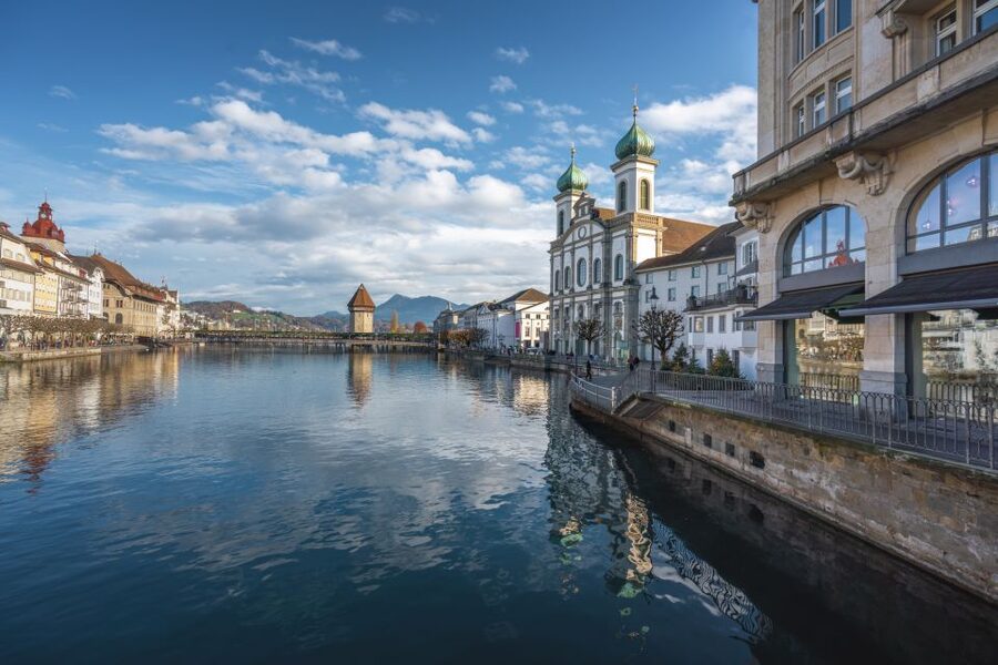 Lucerne: Express Walk with a Local in 60 minutes - Weather, Pace, and Who This Walk Works For
