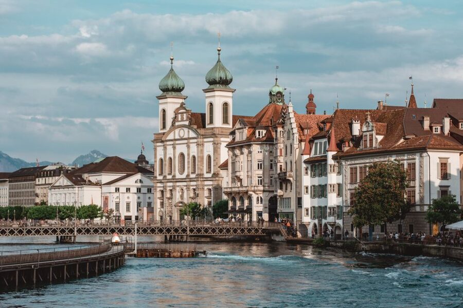Lucerne: Guided Walking Tour with an Official Guide - Price and Value: Is $32 for 1.5 Hours Worth It?