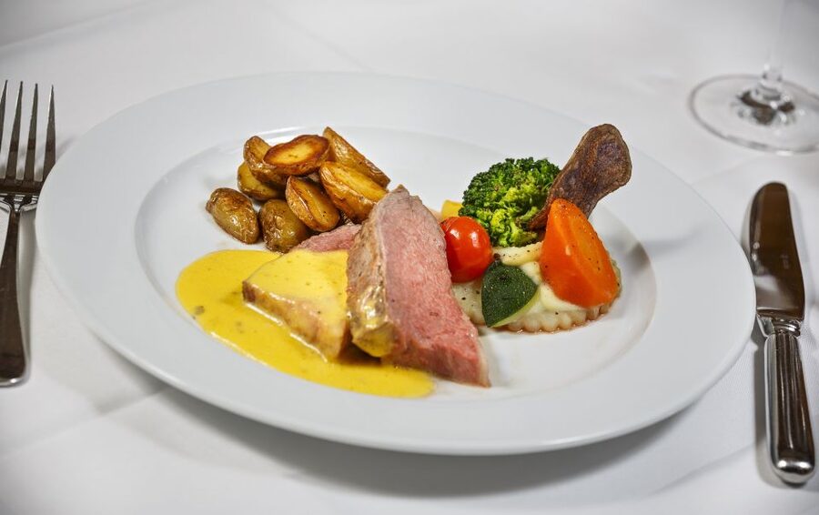 Lucerne: Lake Lucerne 1st Class Cruise with Gourmet Lunch - Pier 1 vs Pier 3: the small detail that can save your day