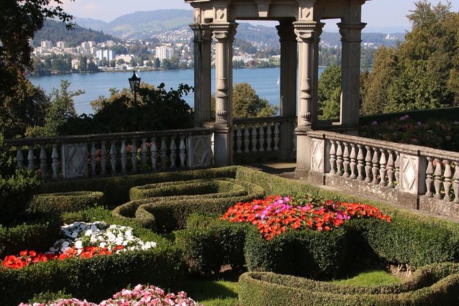 Lucerne Lakeside and Villas Private Walking Tour - Starting Under the Train Station Arch and Riding the Local Bus