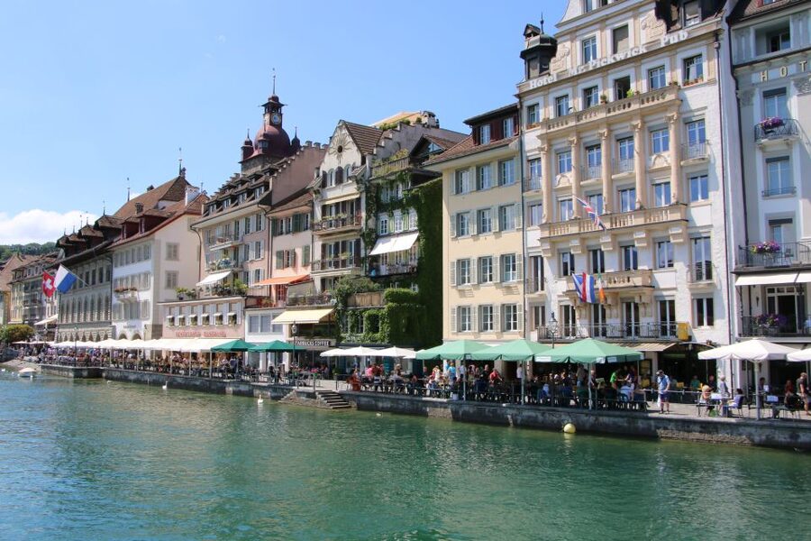 Lucerne: Private Walking Tour with a Local Guide - Chapel Bridge and Lion Monument: the iconic core with context