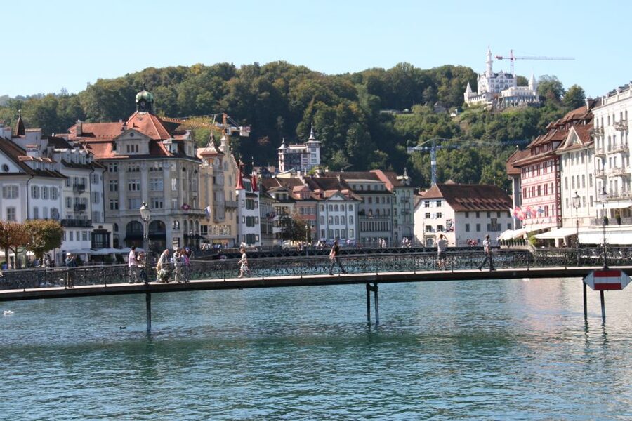 Lucerne: Private Walking Tour with a Local Guide - Customization in real time: set the pace and pick the stops