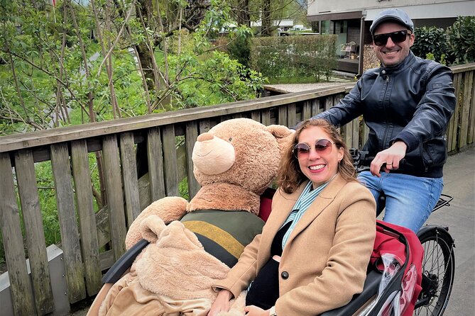 Lucerne's Hidden Secrets by Electric Cargo Bike - The guide makes the difference: Teddi, Anthony, and Roberto