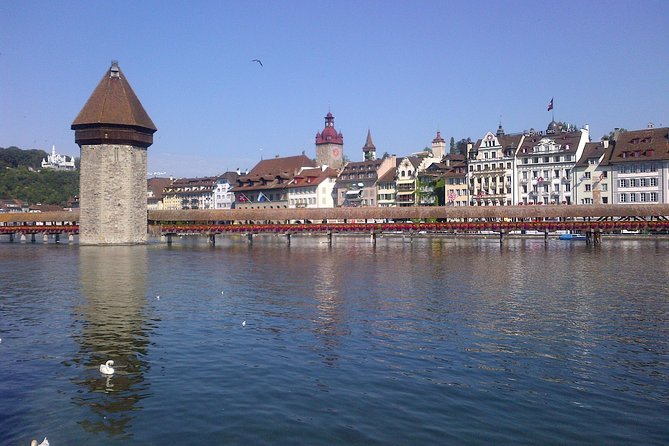Lucerne small group walking tour and Lake Cruise from Zürich - Pace, weather, and what to wear for comfort