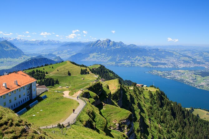 Mount Rigi: A Scenic Day Trip to the Queen of the Mountains - The cogwheel train up to Rigi Kulm: slow and scenic
