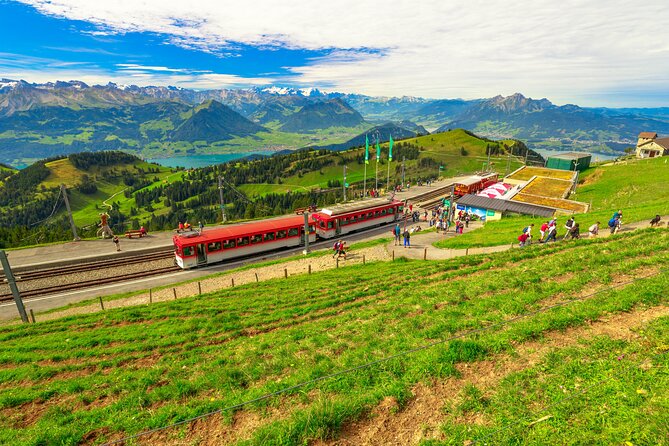 Mount Rigi: A Scenic Day Trip to the Queen of the Mountains - Rigi Kulm to Rigi Staffel: lunch with mountain views