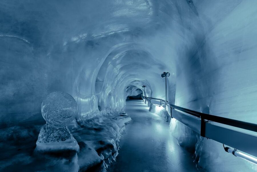 Mount Titlis: Admission Ticket - Gondola Climb From Engelberg: Rotair And The 3,020 m View Payoff