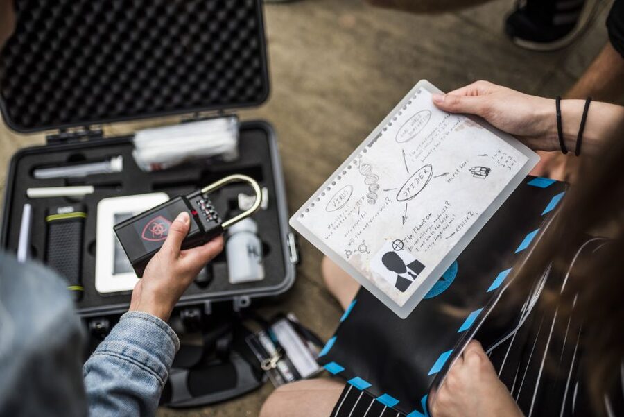 Outdoor Escape Game with Augmented Reality trough Zurich - Starting at Predigerplatz: Where the Hunt Begins